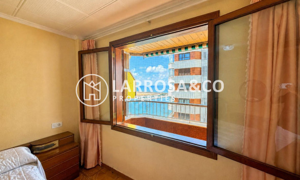 Resale - Apartment - Torrevieja - Playa del Acequión