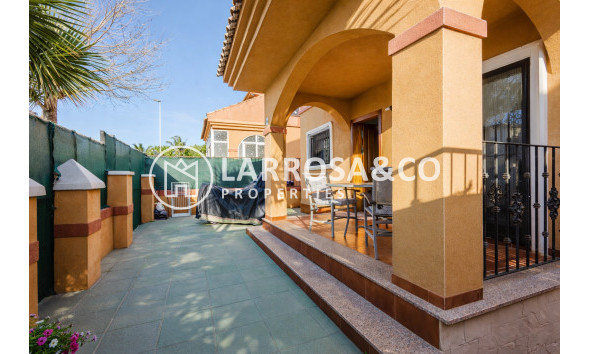 Resale - Detached House/Villa - Torrevieja - Aguas Nuevas
