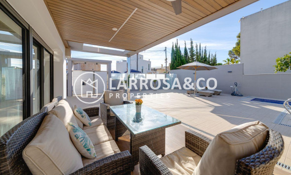 Resale - Detached House/Villa - Torrevieja - Los Balcones