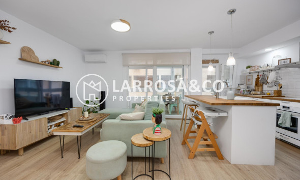 Resale - Apartment - Torrevieja - Playa de los Naufragos