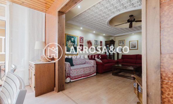Resale - Apartment - Torrevieja - Playa del Acequión