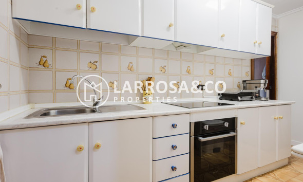 Resale - Apartment - Torrevieja - Playa del Acequión