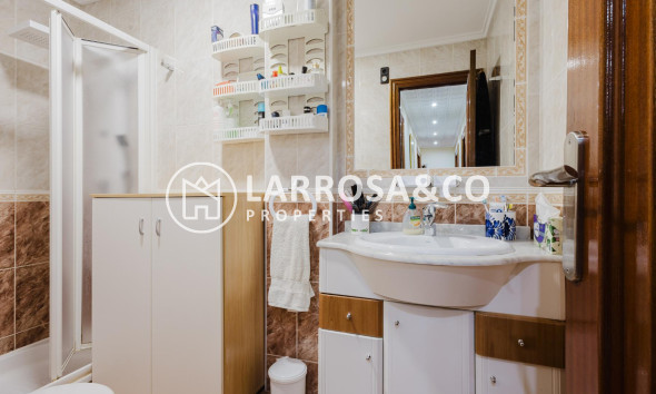 Resale - Apartment - Torrevieja - Playa del Acequión