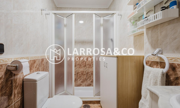 Resale - Apartment - Torrevieja - Playa del Acequión