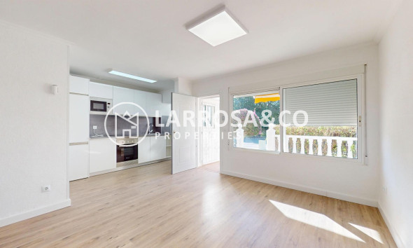 Resale - Bungalow - Orihuela costa - Villamartin 