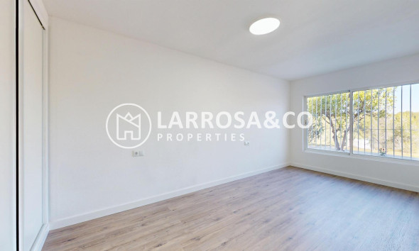 Resale - Bungalow - Orihuela costa - Villamartin 