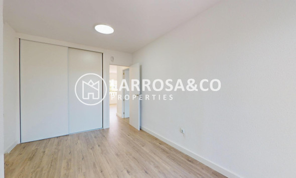 Resale - Bungalow - Orihuela costa - Villamartin 