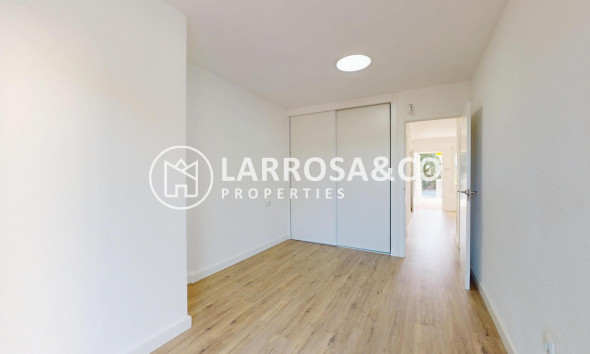 Resale - Bungalow - Orihuela costa - Villamartin 