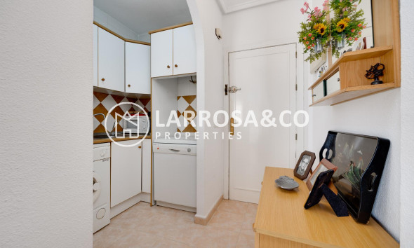 Resale - Bungalow - Torrevieja - Playa de los Naufragos