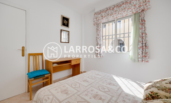 Resale - Bungalow - Torrevieja - Playa de los Naufragos