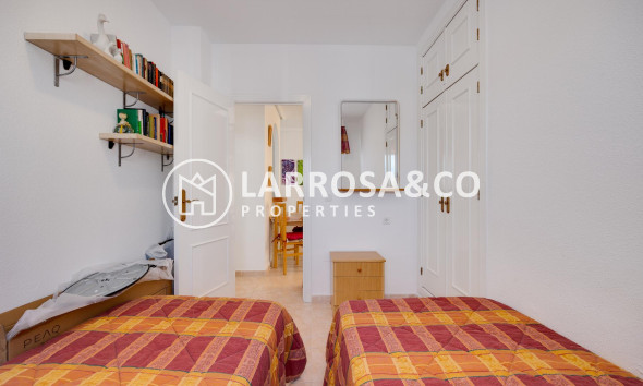 Resale - Bungalow - Torrevieja - Playa de los Naufragos