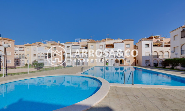 Resale - Bungalow - Torrevieja - Playa de los Naufragos