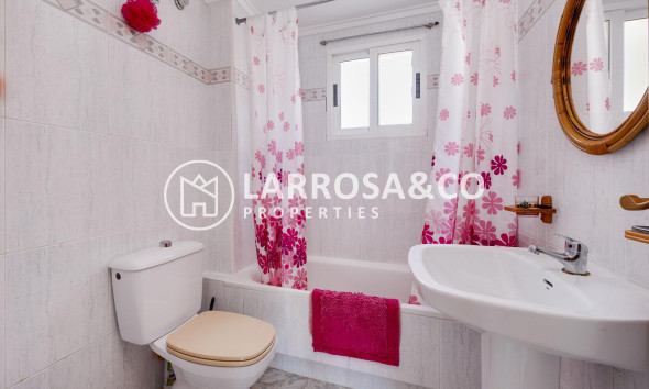 Resale - Apartment - Torrevieja - Torre del moro