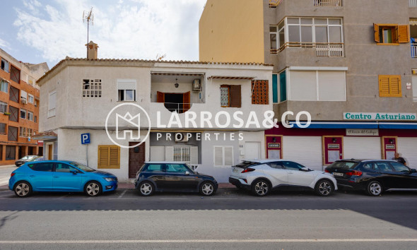 Resale - Bungalow - Torrevieja - Playa del Acequión