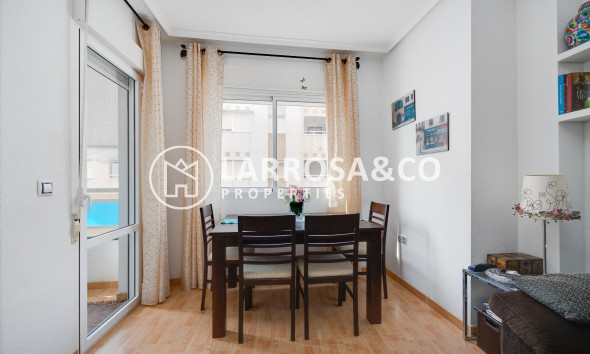 Resale - Apartment - Torrevieja - Playa del Acequión