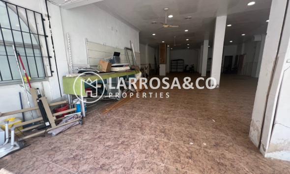 Resale - Commercial space - Guardamar del Segura - Cervantes
