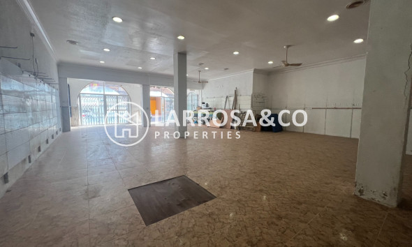 Resale - Commercial space - Guardamar del Segura - Cervantes