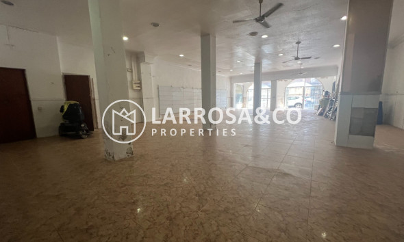 Resale - Commercial space - Guardamar del Segura - Cervantes
