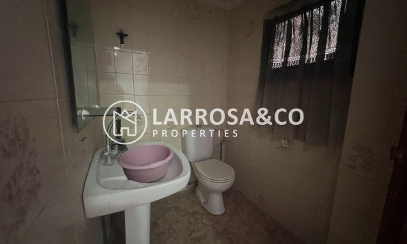Resale - Commercial space - Guardamar del Segura - Cervantes