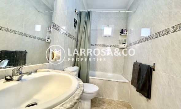 Resale - Semi-detached house - La Zenia - Costa Blanca