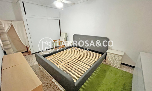 Resale - Apartment - Guardamar del Segura - Centro