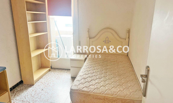 Resale - Apartment - Guardamar del Segura - Centro