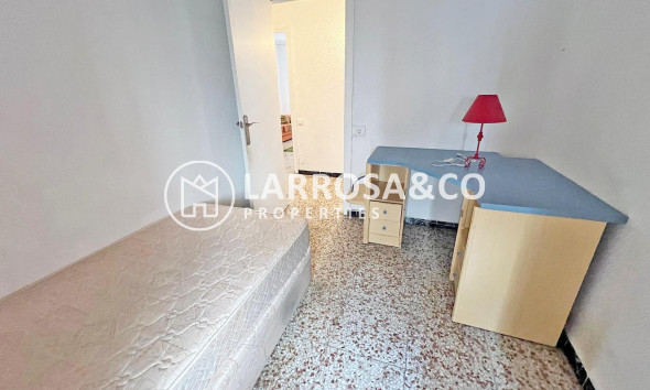 Resale - Apartment - Guardamar del Segura - Centro