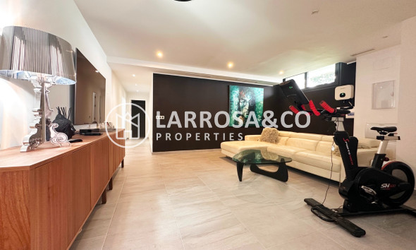 Resale - Detached House/Villa - San Miguel de Salinas - Inland