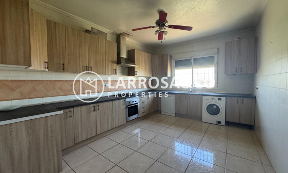 Resale - Country house - Dolores - Comunidad valenciana