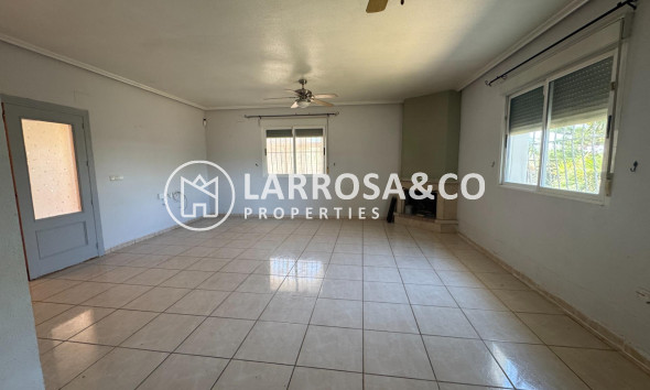 Resale - Country house - Dolores - Comunidad valenciana