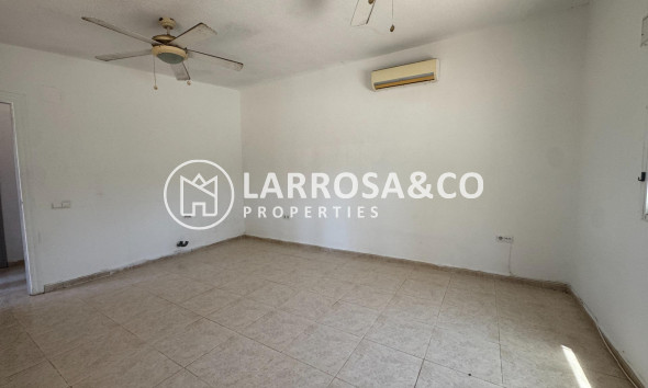 Resale - Country house - Dolores - Comunidad valenciana