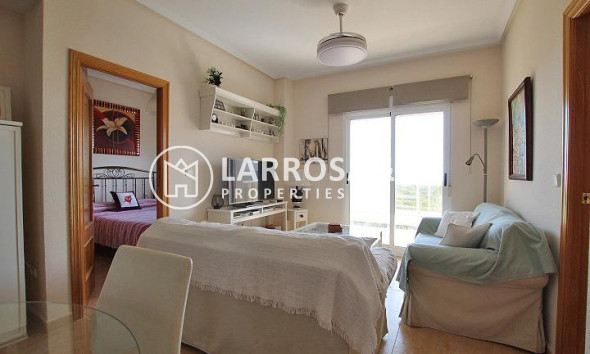 Resale - Apartment - Guardamar del Segura - Avenida del Puerto