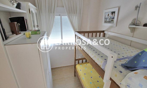 Resale - Apartment - Guardamar del Segura - Avenida del Puerto