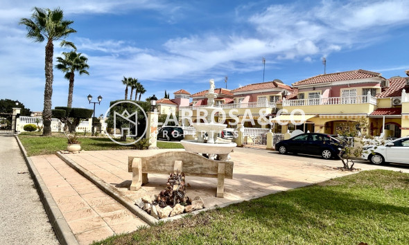 Resale - Semi-detached house - Cabo Roig - Costa blanca