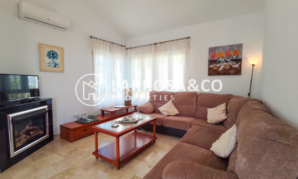 Resale - Detached House/Villa - Villamartin - Costa Blanca