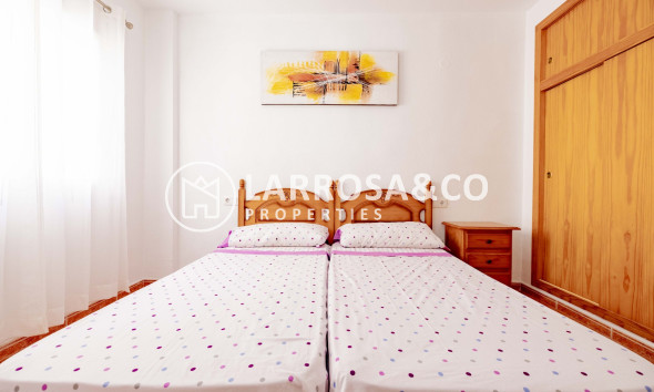 Resale - Apartament / Duplex - Torrevieja - Playa de los locos