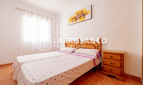 Resale - Apartament / Duplex - Torrevieja - Playa de los locos