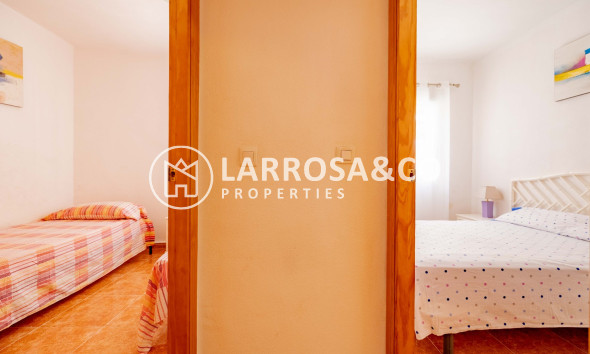 Resale - Apartament / Duplex - Torrevieja - Playa de los locos