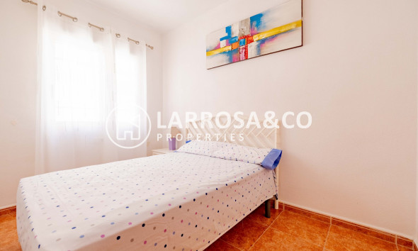 Resale - Apartament / Duplex - Torrevieja - Playa de los locos