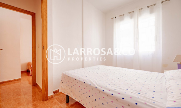 Resale - Apartament / Duplex - Torrevieja - Playa de los locos