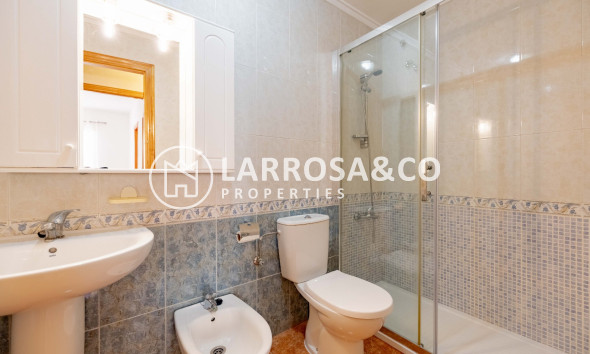 Resale - Apartament / Duplex - Torrevieja - Playa de los locos
