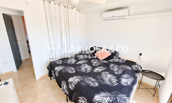 Resale - Detached House/Villa - Villamartin - Costa Blanca
