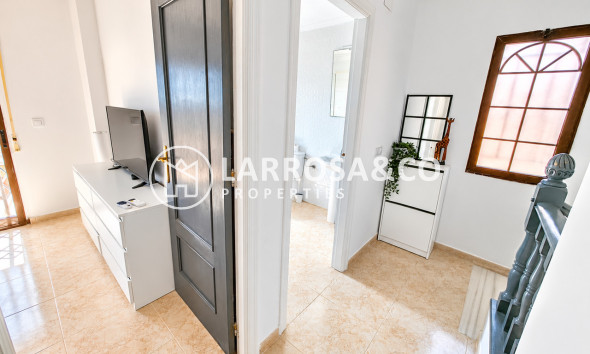 Resale - Detached House/Villa - Villamartin - Costa Blanca