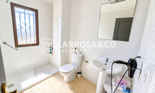 Resale - Detached House/Villa - Villamartin - Costa Blanca