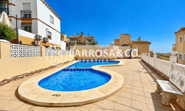 Resale - Detached House/Villa - Villamartin - Costa Blanca