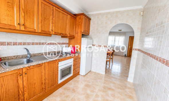 Resale - Apartment - Villamartin - Costa Blanca