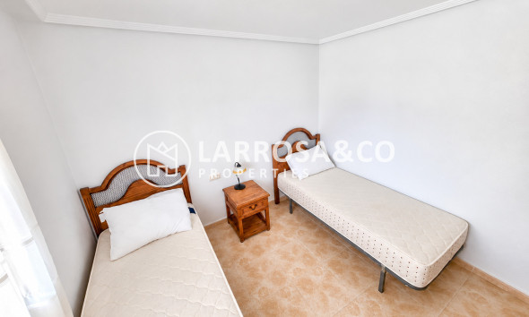 Resale - Apartment - Villamartin - Costa Blanca