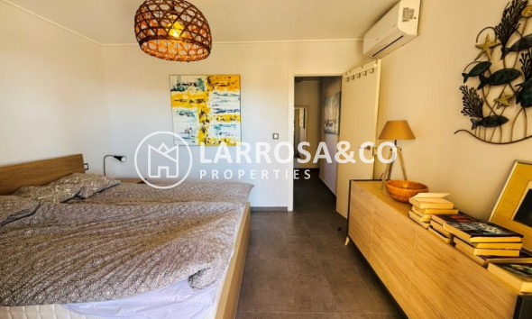 Resale - Apartment - La Mata - Costa Blanca
