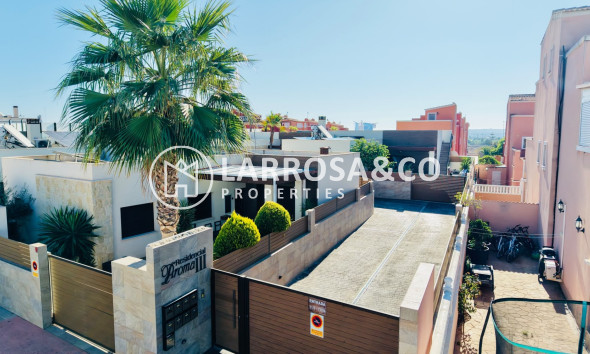 Resale - Semi-detached house - Los Montesinos - Costa Blanca