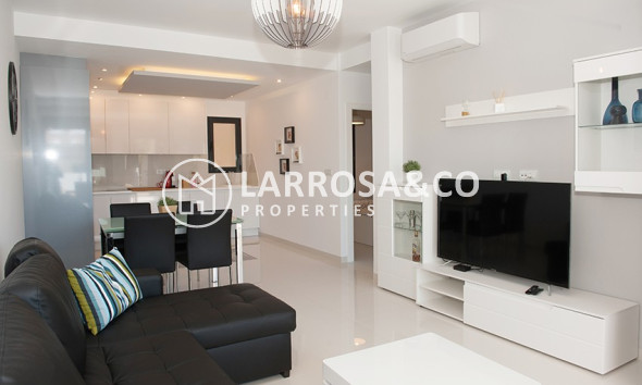 Resale - Apartment - Pilar de la Horadada - Mil Palmeras